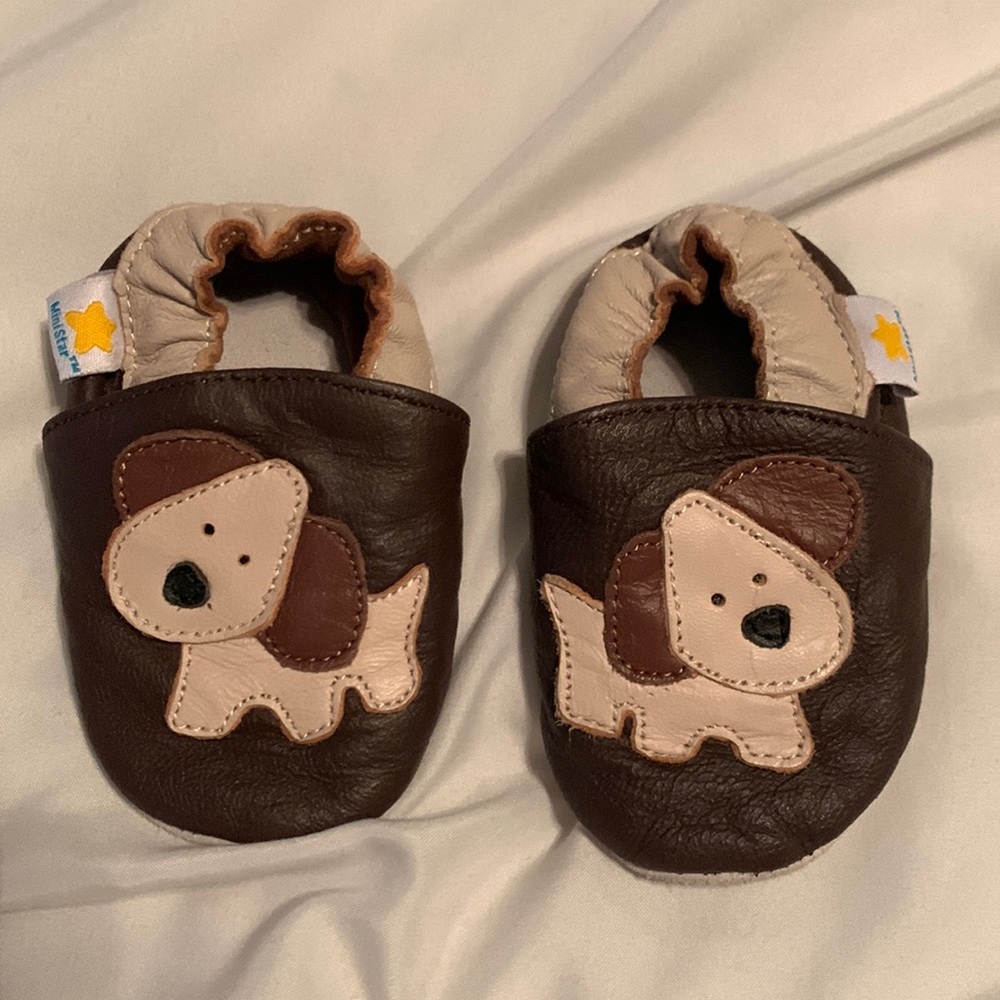 Mine Star Newborn Brown and Cream Slippers with Puppy Design